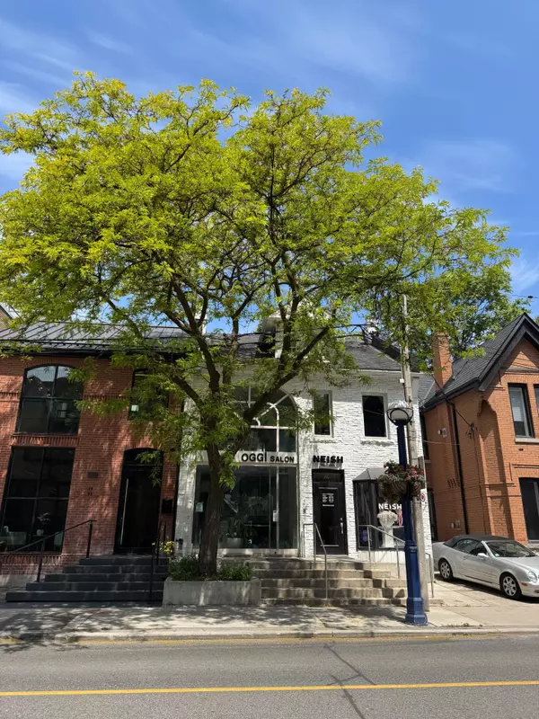 Toronto C02, ON M5R 1G2,84A Scollard ST