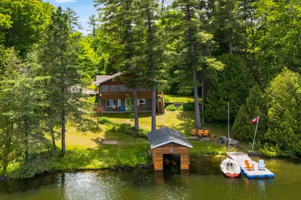 1094 Snye RD, Lanark Highlands, ON K0A 3L0