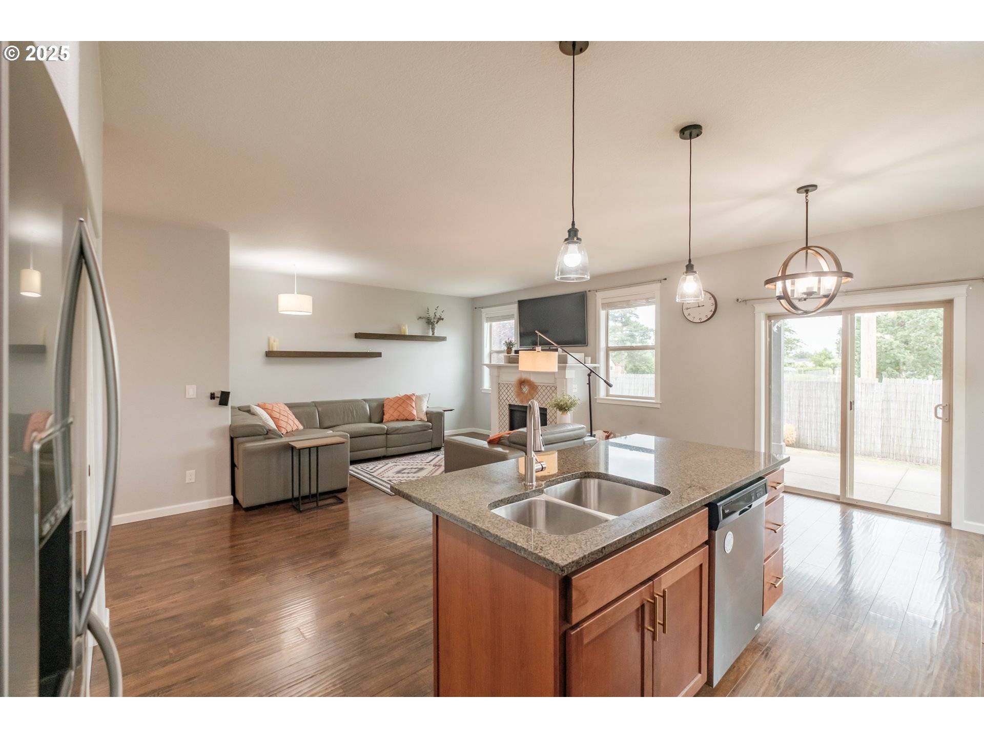 Silverton, OR 97381,813 PINTAIL ST