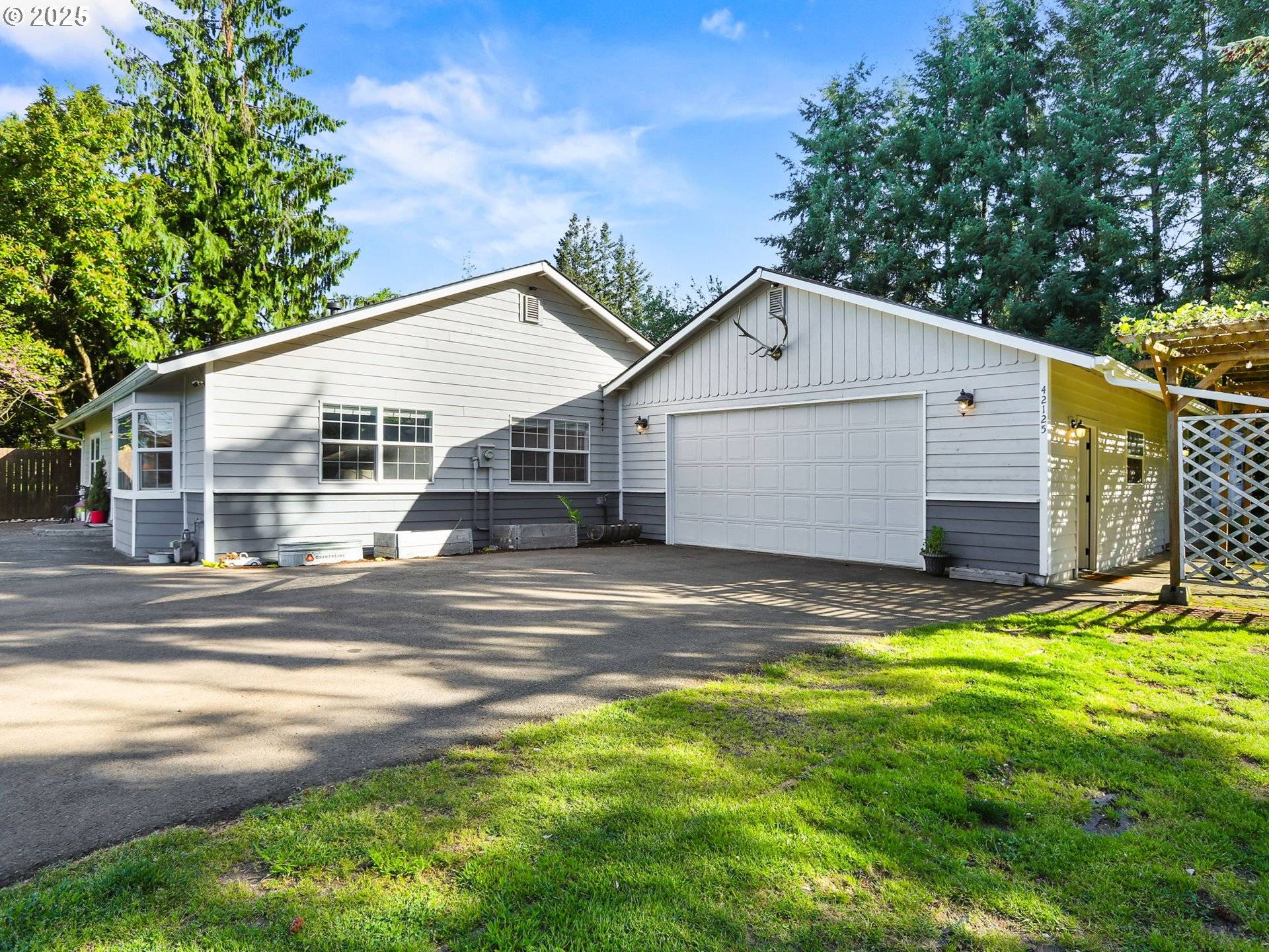 Sandy, OR 97055,42125 SE LUZON LN