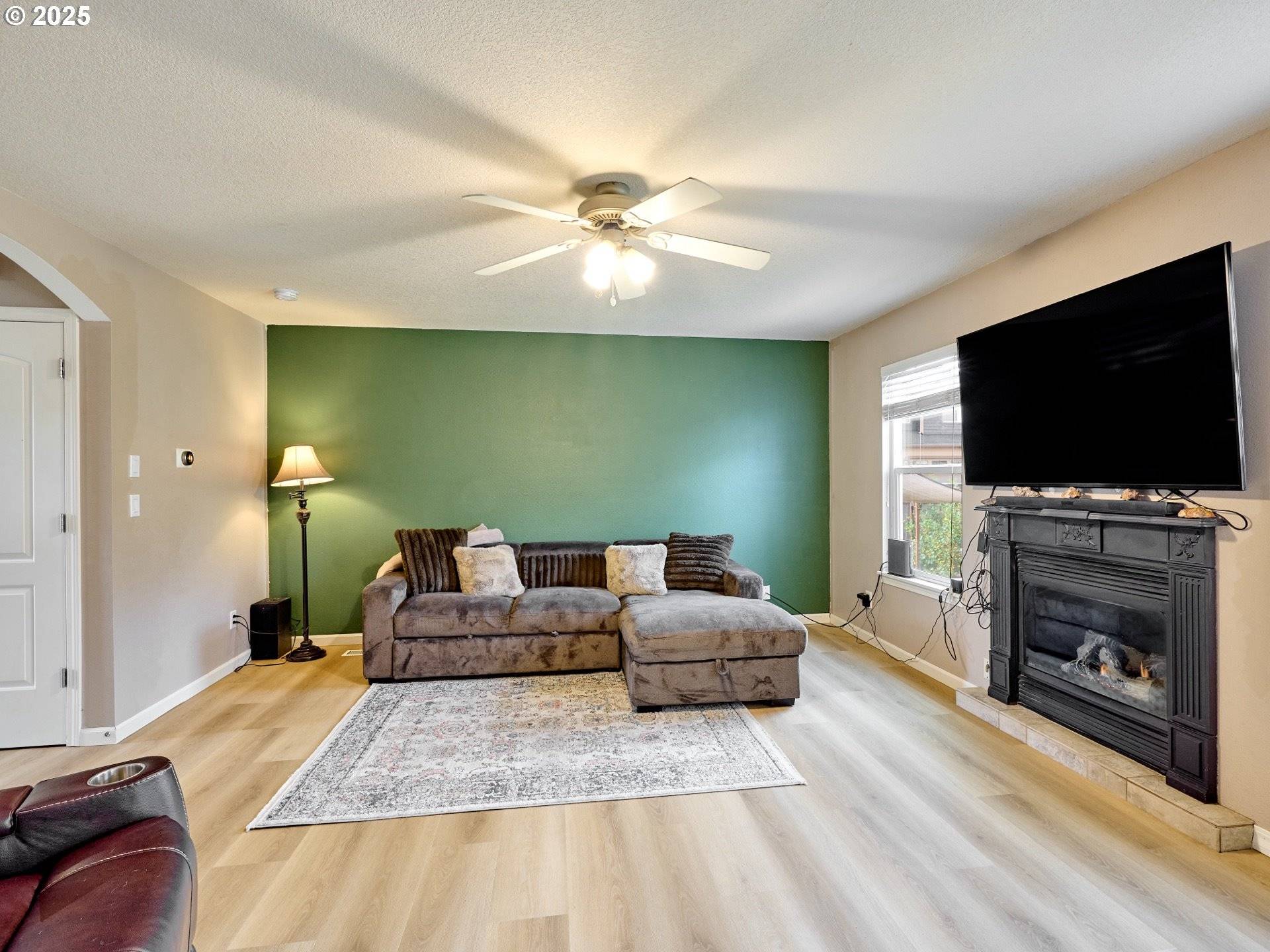 Hubbard, OR 97032,2498 DORSEY DR