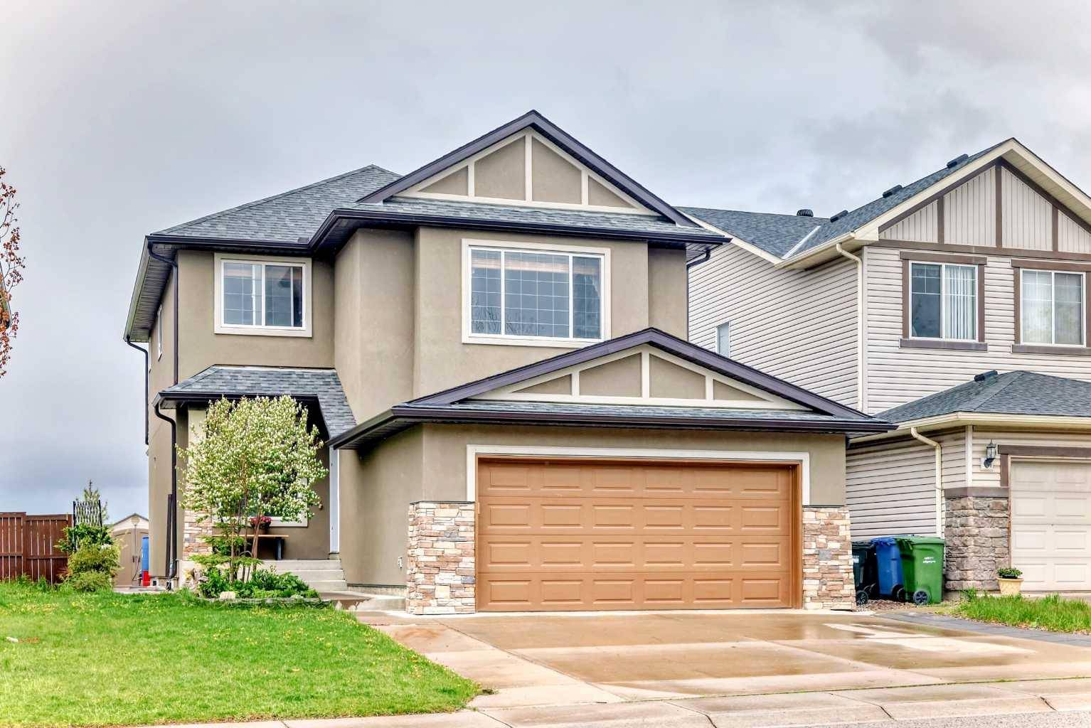 137 Pantego RD NW, Calgary, AB T3K 0B8