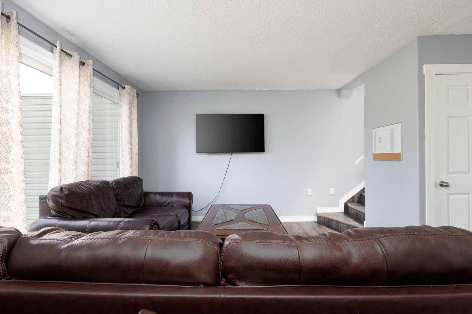 Fort Mcmurray, AB T9H 4H4,21 Macdonald DR #1516