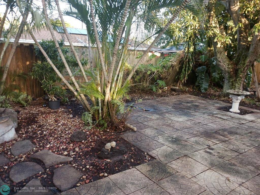 Pompano Beach, FL 33064,2588 NE 13th Ave