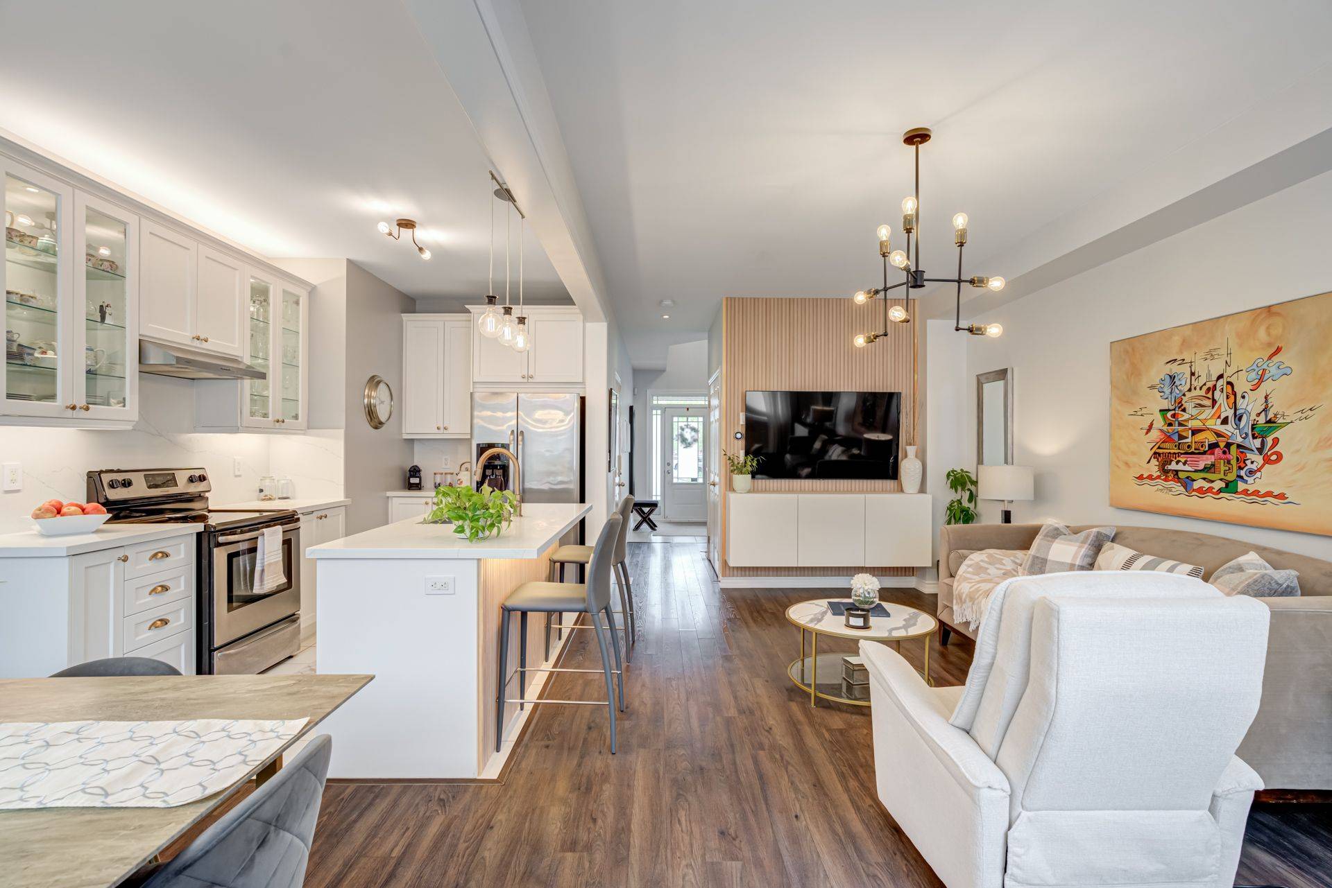 Brampton, ON L7A 0Z9,100 Kempenfelt TRL