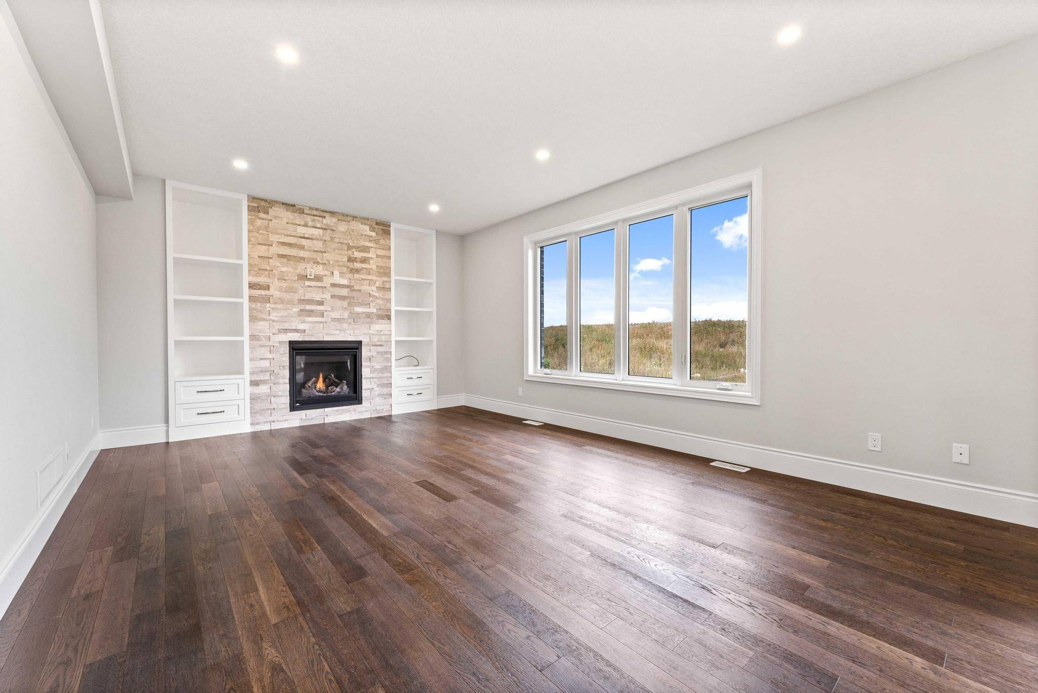East Zorra-tavistock, ON N0J 1M0,87 BURTON ST