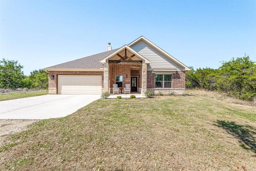 385 Blue Marlin Drive, Bluff Dale, TX 76433