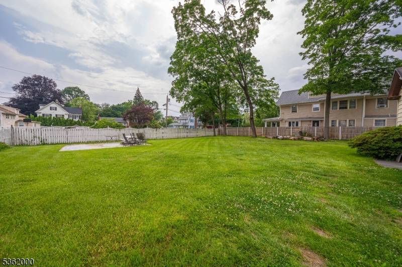 Plainfield City, NJ 07060,692 W 8Th St