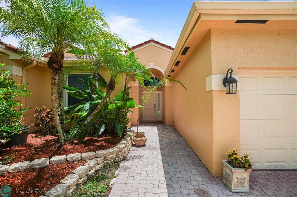 Fort Lauderdale, FL 33331,16332 N Segovia Cir