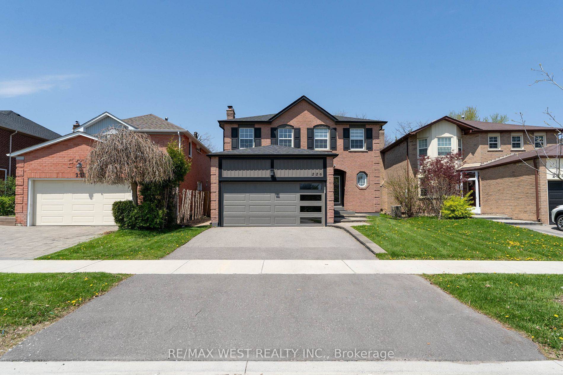 Markham, ON L3R 6M6,226 Austin DR