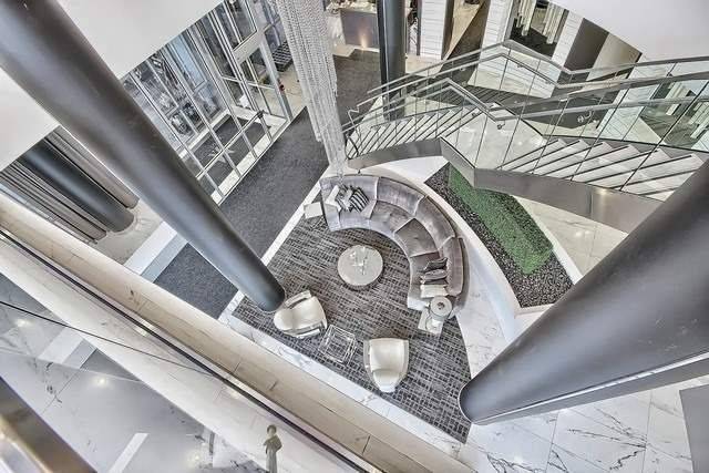 Richmond Hill, ON L4C 0Z5,9471 Yonge ST #522