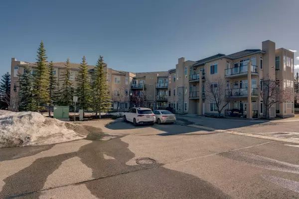 2121 98 AVE SW #305, Calgary, AB T2V 4S6