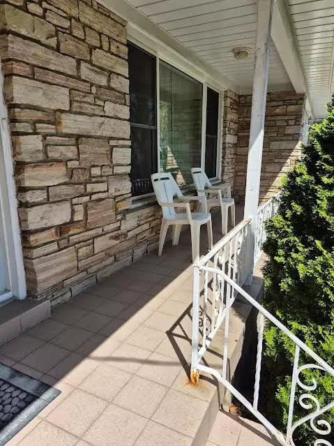 Toronto C15, ON M2J 2R6,36 Geraldton CRES