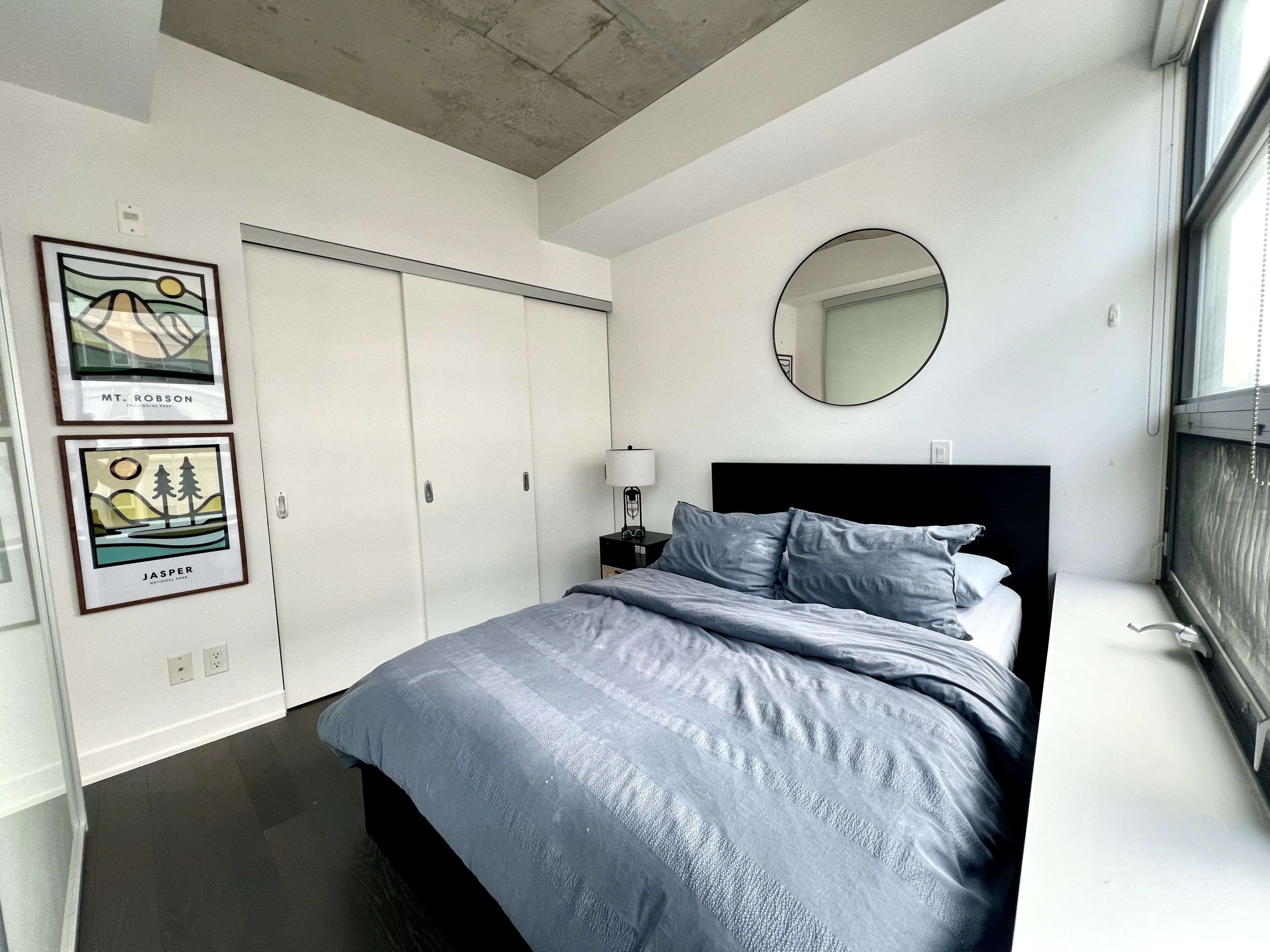 Toronto E01, ON M4M 1S2,1201 Dundas ST E #606