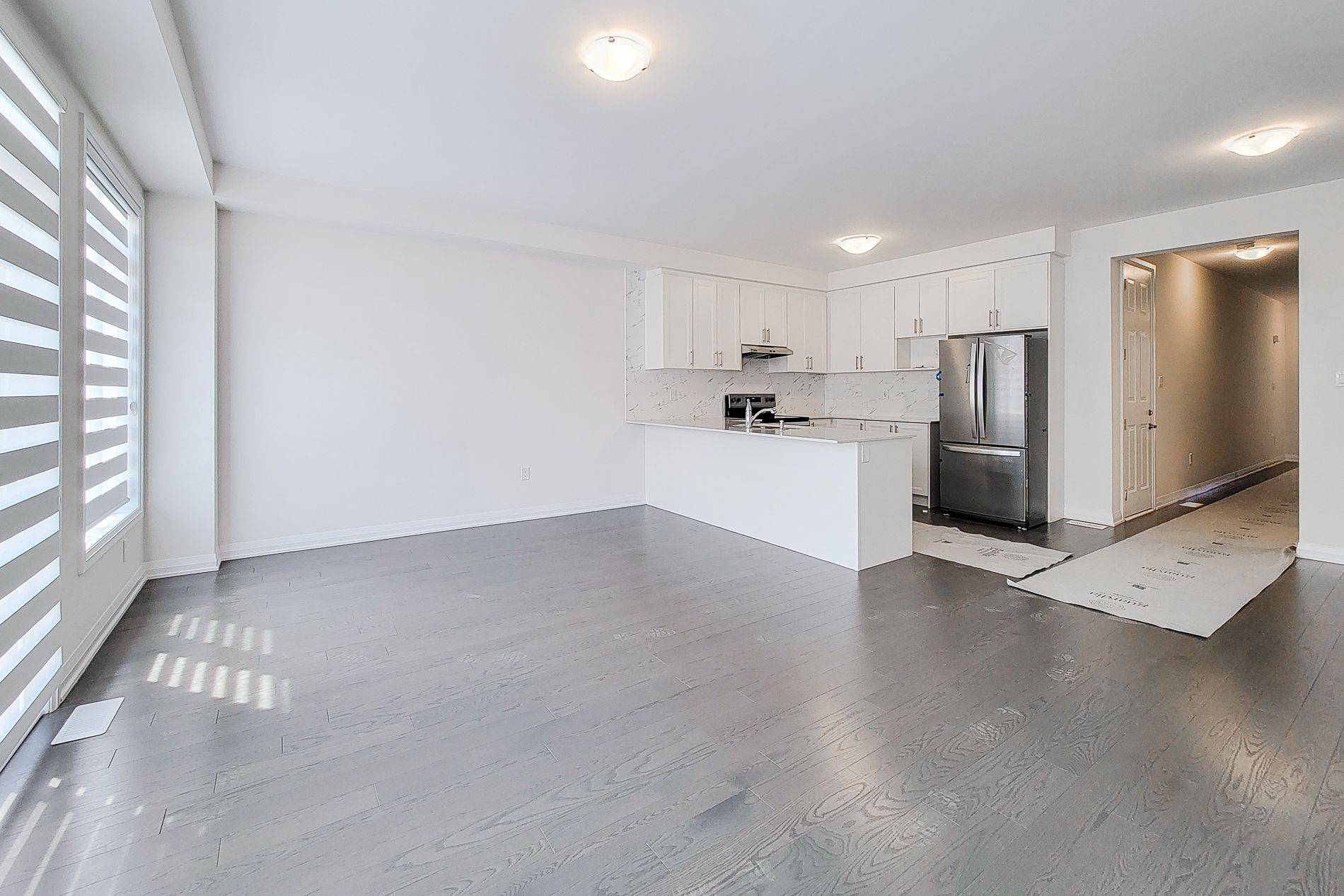 Hamilton, ON L0R 1C0,52 Blain DR