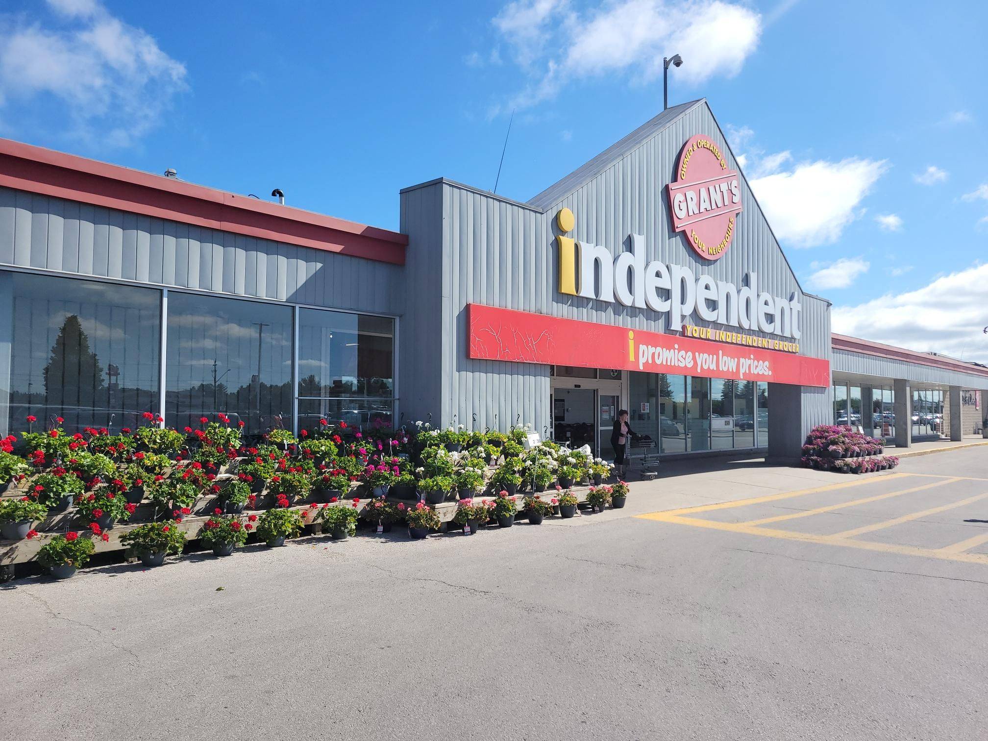 Hanover, ON N4N 1S3,800-880 10th ST