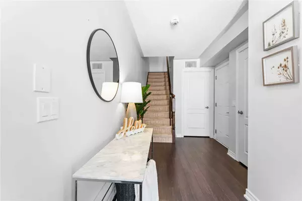 Oshawa, ON L1L 0G5,64 Tabaret CRES