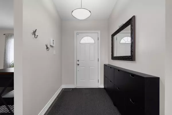 Barrie, ON L4N 4M9,53 HEATHER ST