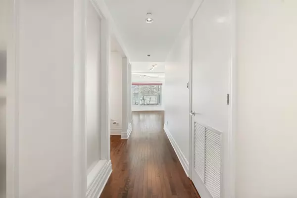 Glebe - Ottawa East And Area, ON K1S 1Y4,235 Patterson AVE #203