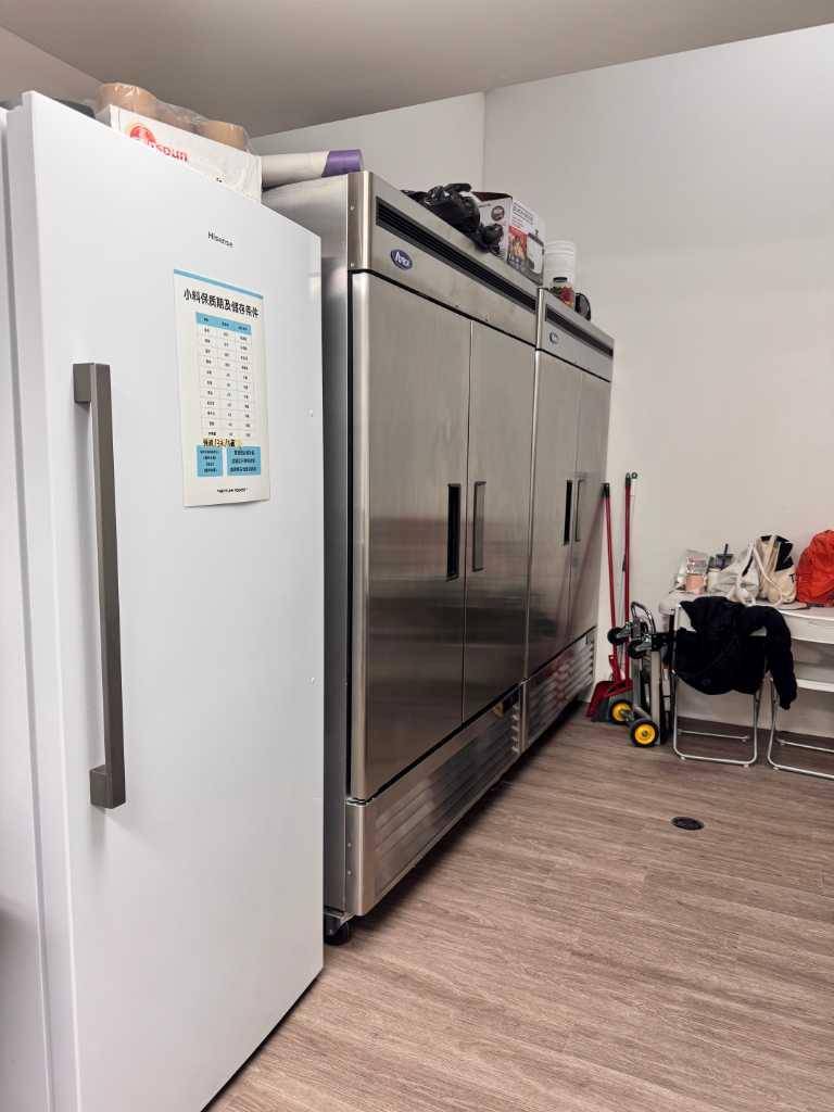 Calgary, AB T2A 7X6,999 36 ST Northeast
