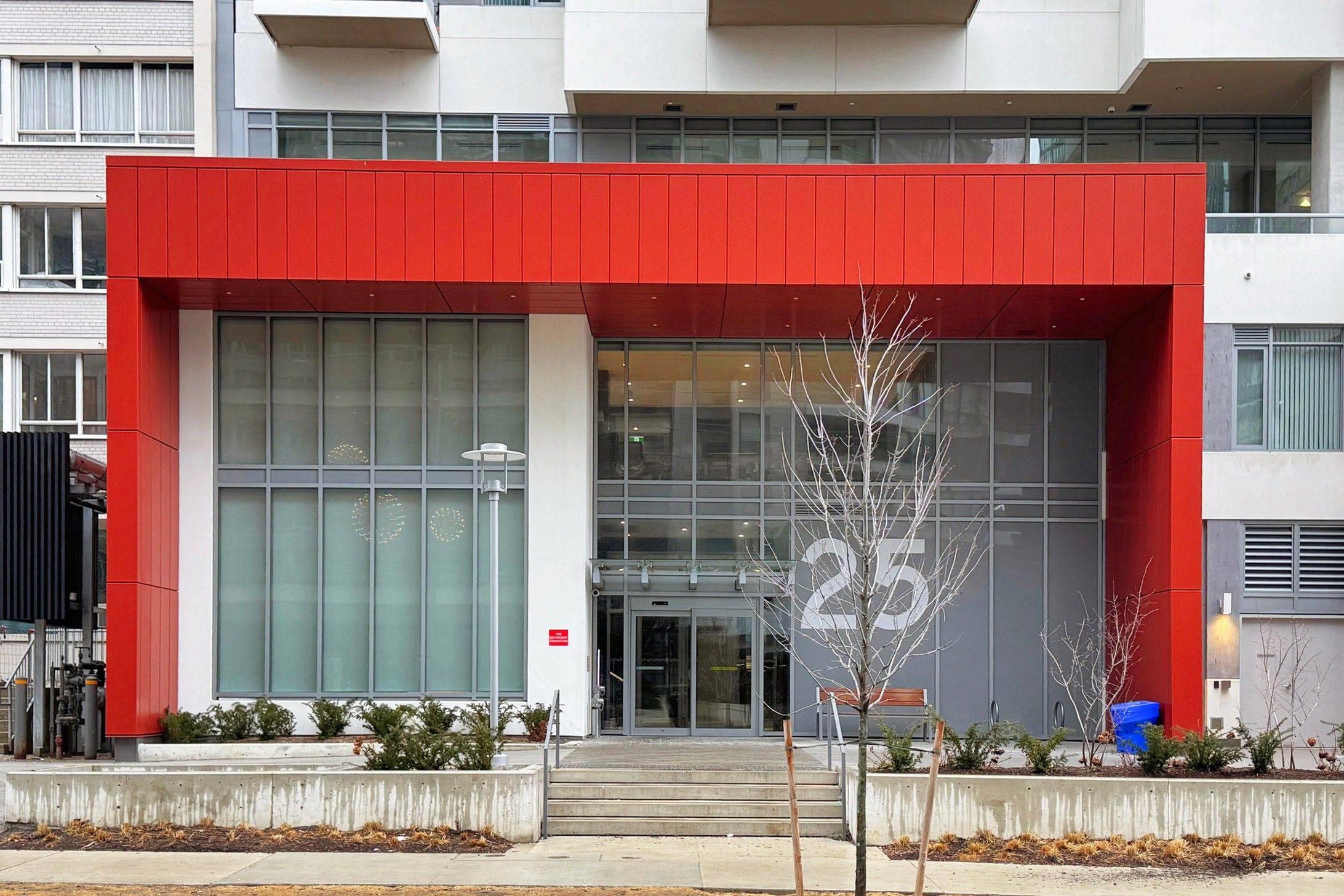 Toronto C10, ON M4S 0E3,25 Holly ST #1605