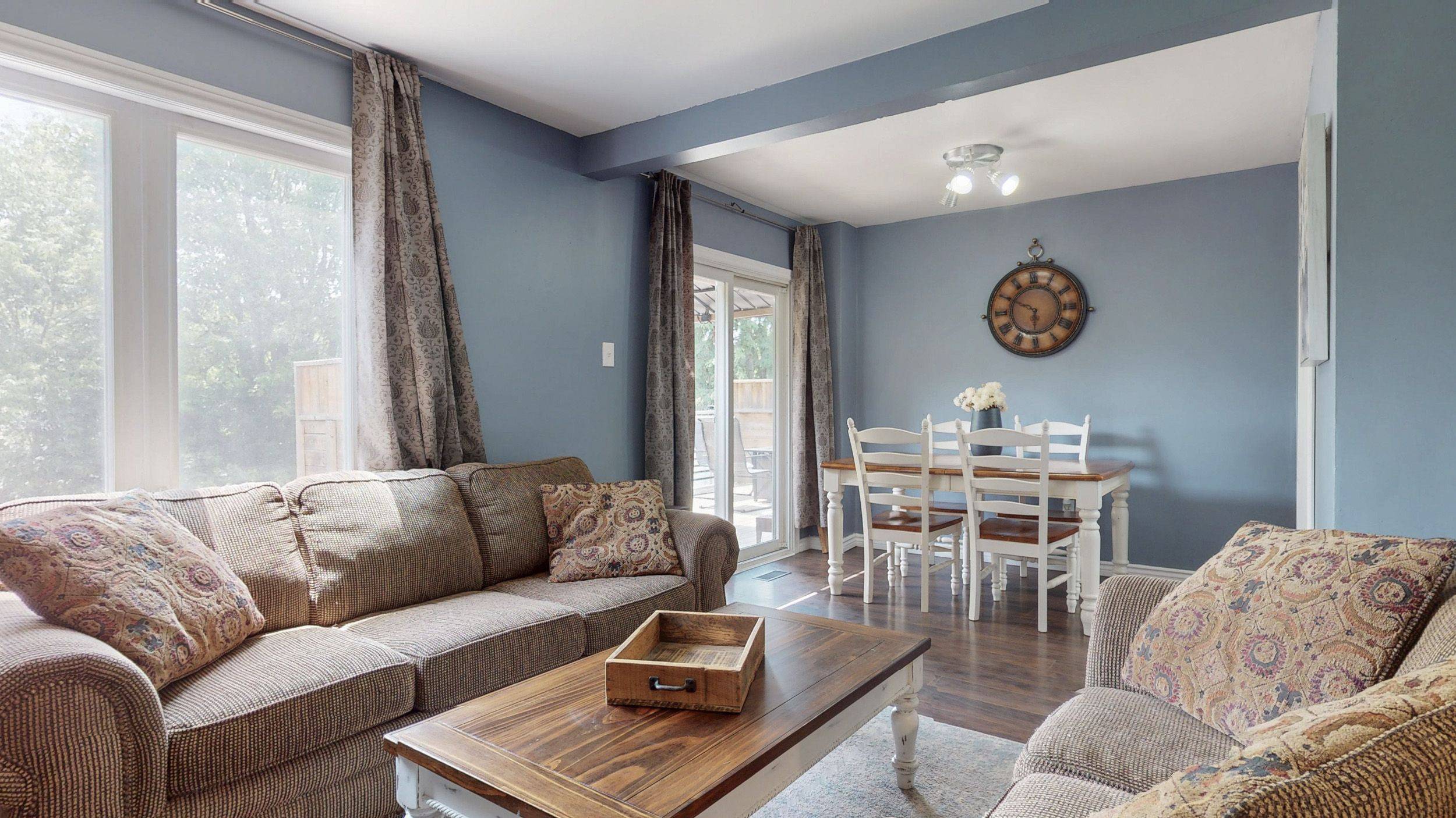 Oshawa, ON L1K 1Y6,621 Cobblehill DR