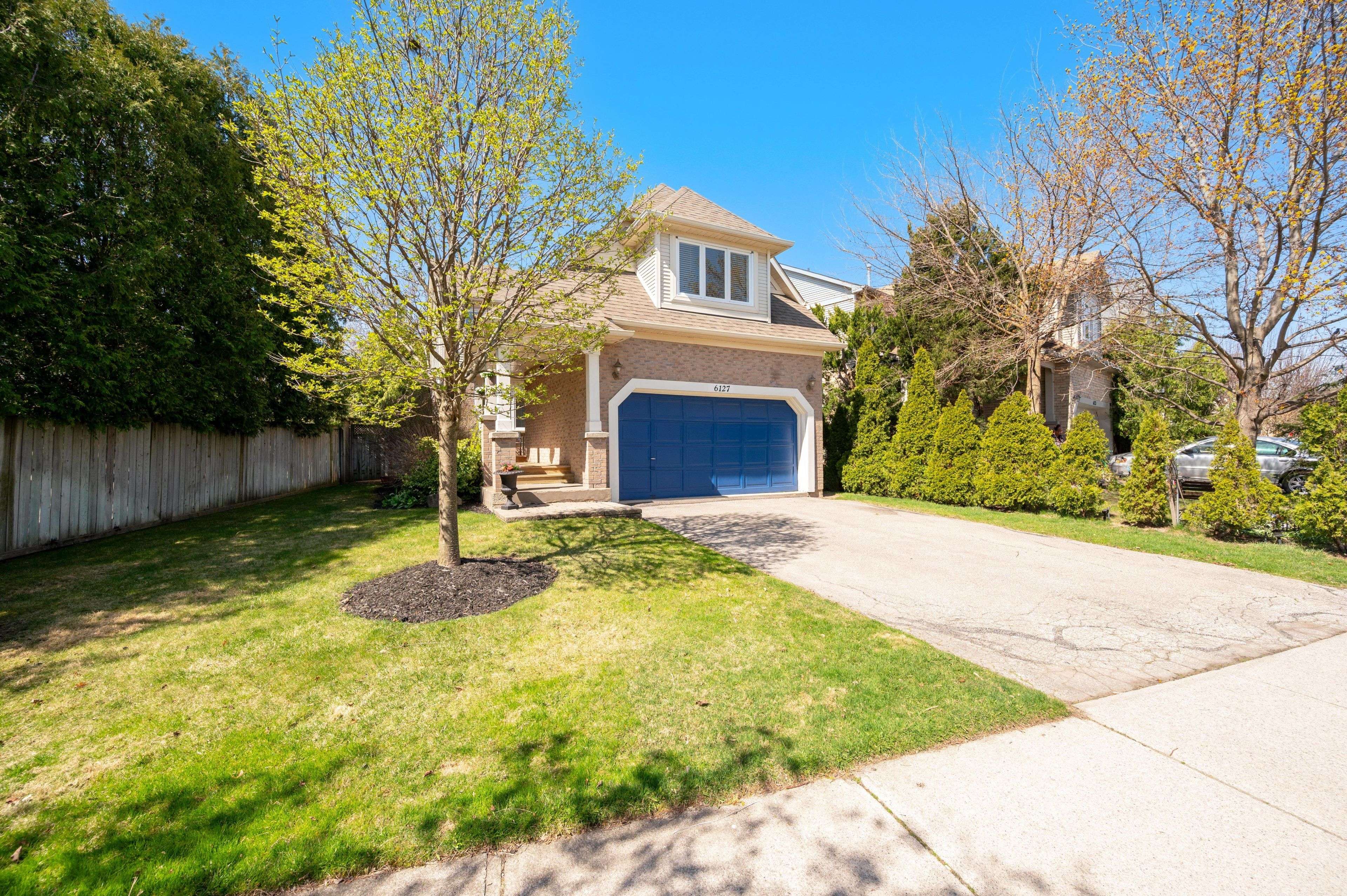 Mississauga, ON L5M 5K7,6127 Leeside CRES