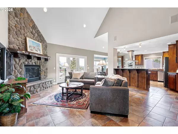 Springfield, OR 97478,380 Mountaingate DR