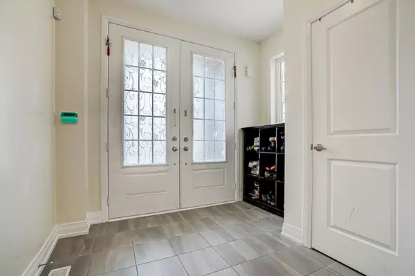 Whitby, ON L1P 0C6,21 Hayeraft ST