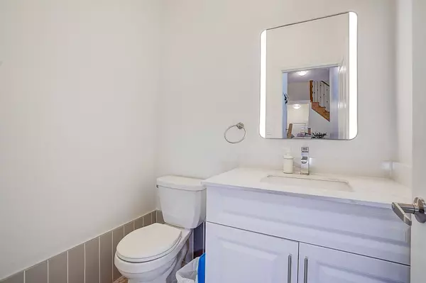 Whitby, ON L1P 0C6,21 Hayeraft ST