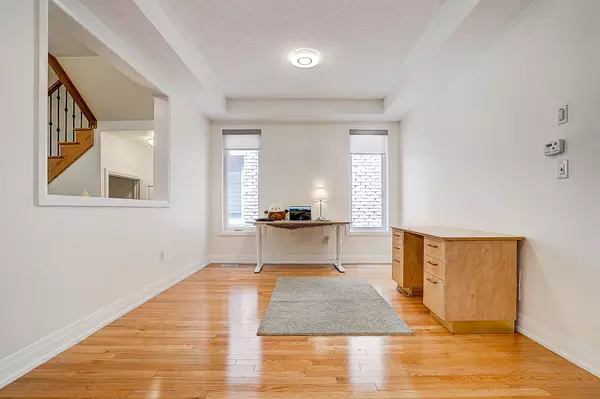 Whitby, ON L1P 0C6,21 Hayeraft ST