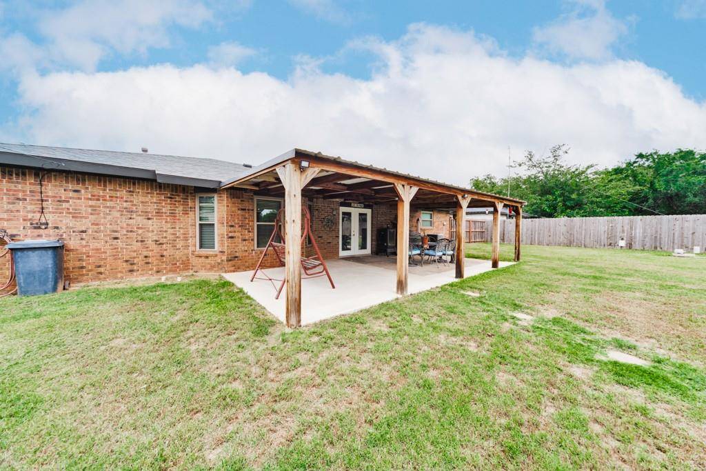 Bowie, TX 76230,251 Alicia Street