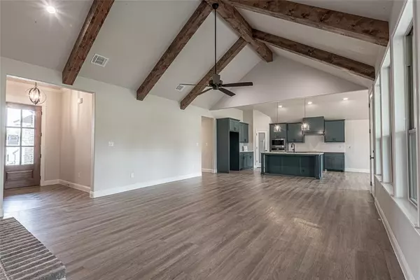 Springtown, TX 76082,10008 Valley Oak Ct Lane