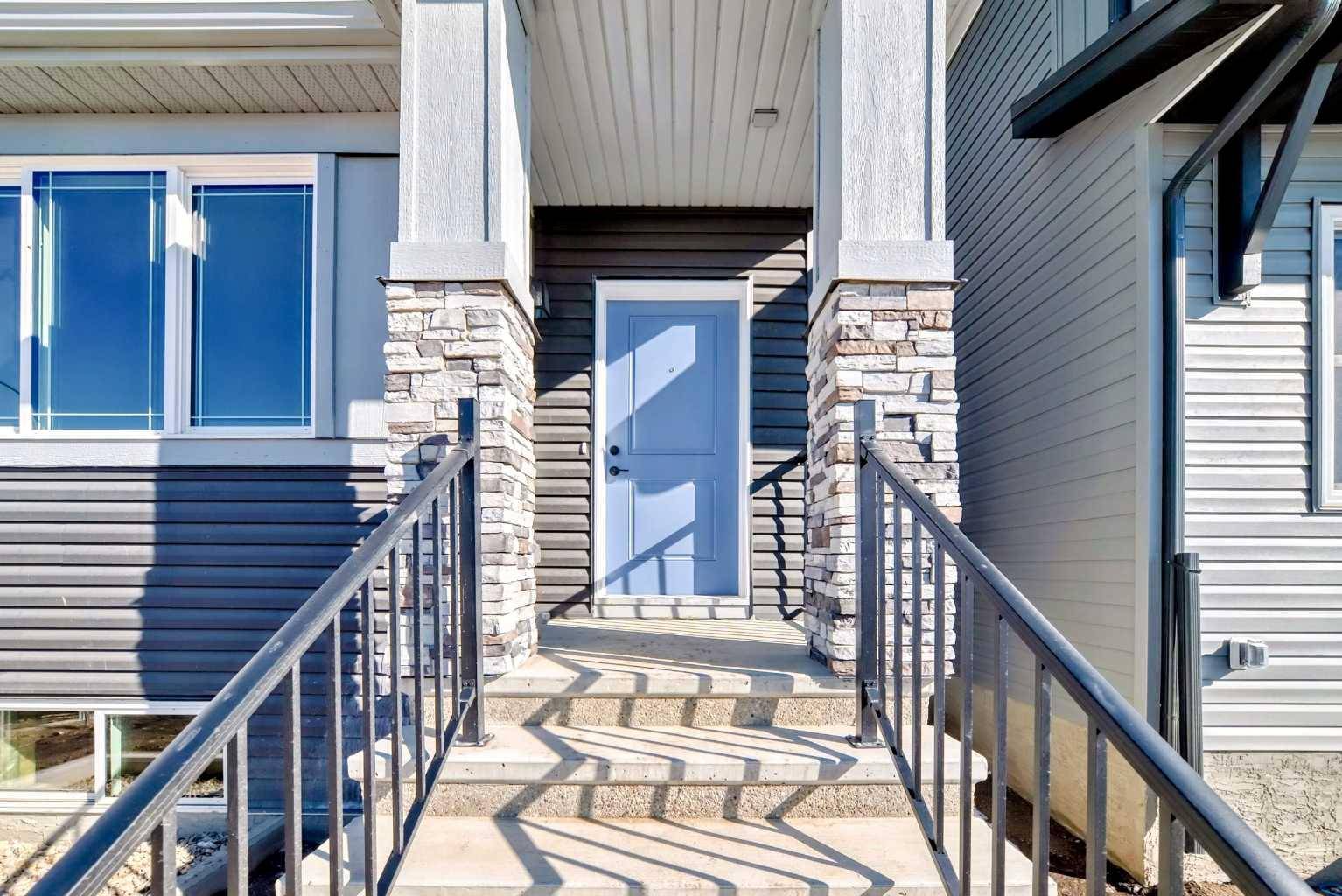 Calgary, AB T3P 2E5,101 Lucas PL NW