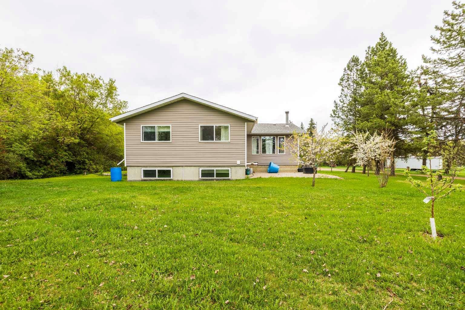 Rural Camrose County, AB T4V 3Z7,47477 Range Road 201