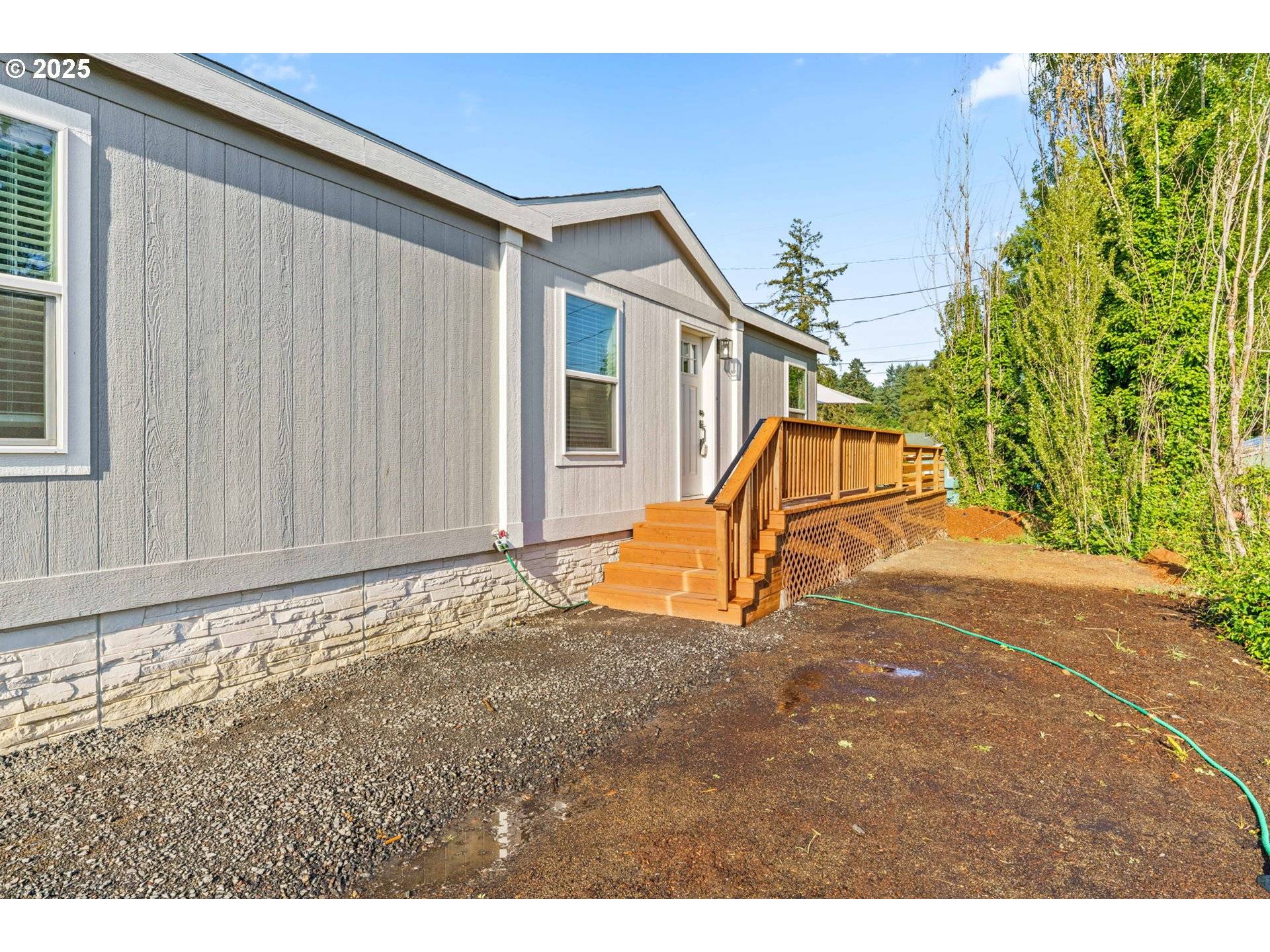 Yoncalla, OR 97499,465 ANNE ST