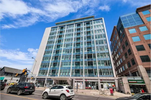 Toronto C10, ON M4S 1Y6,1901 Yonge ST #703