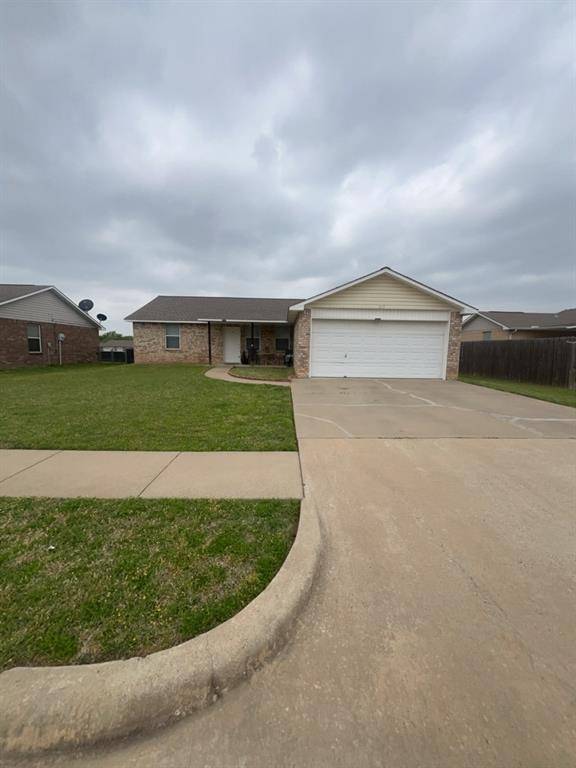 213 Bobbie Ann Court, Granbury, TX 76049