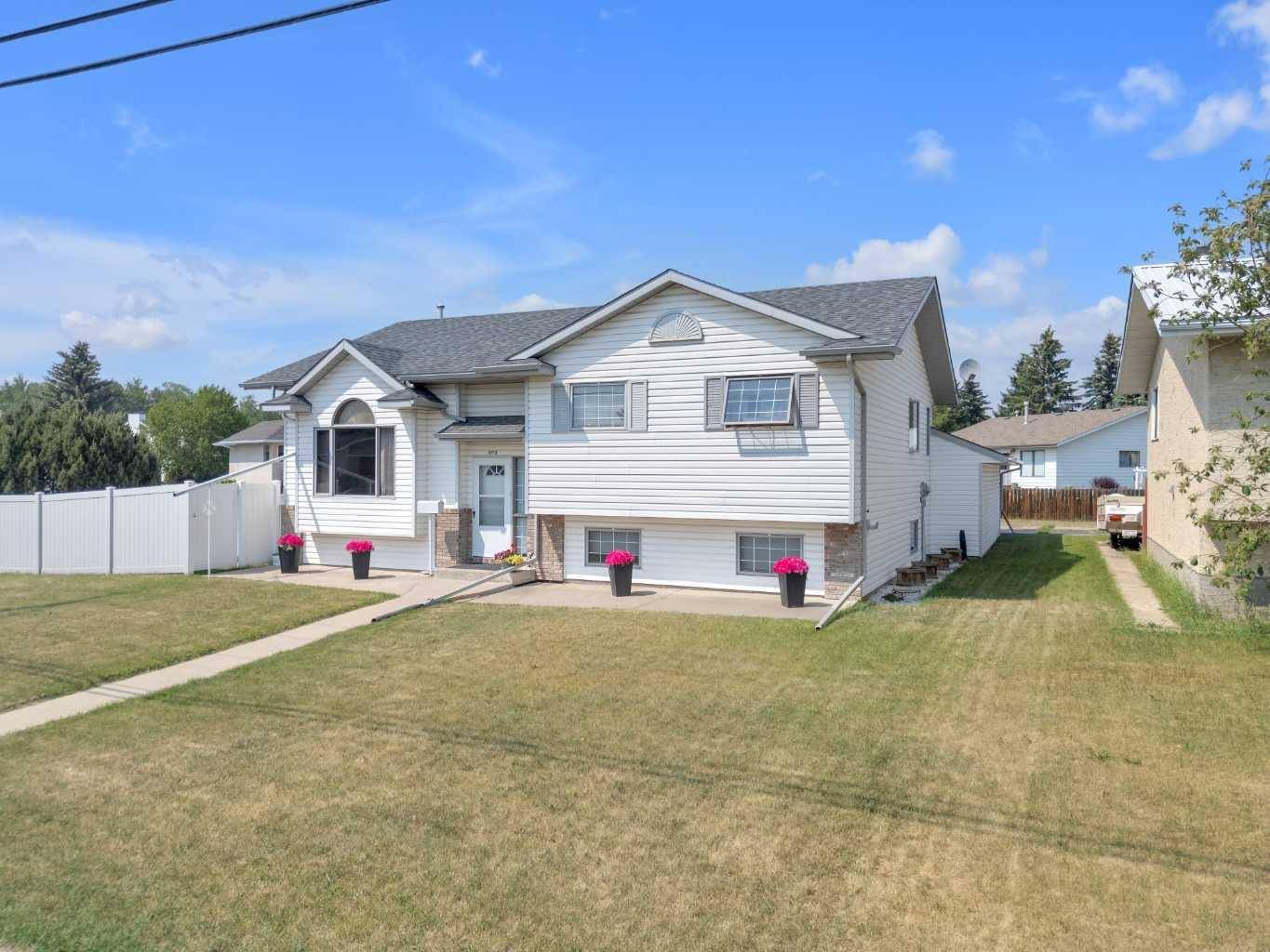 Ponoka, AB T4J 1L2,6010 57 AVE