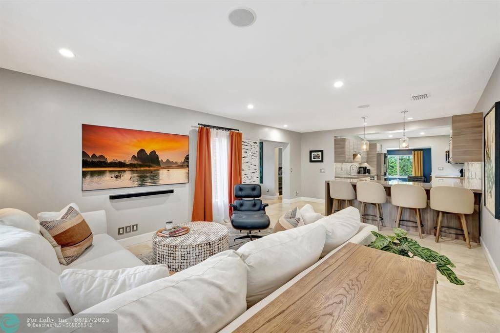 Wilton Manors, FL 33334,201 NE 28th Ct