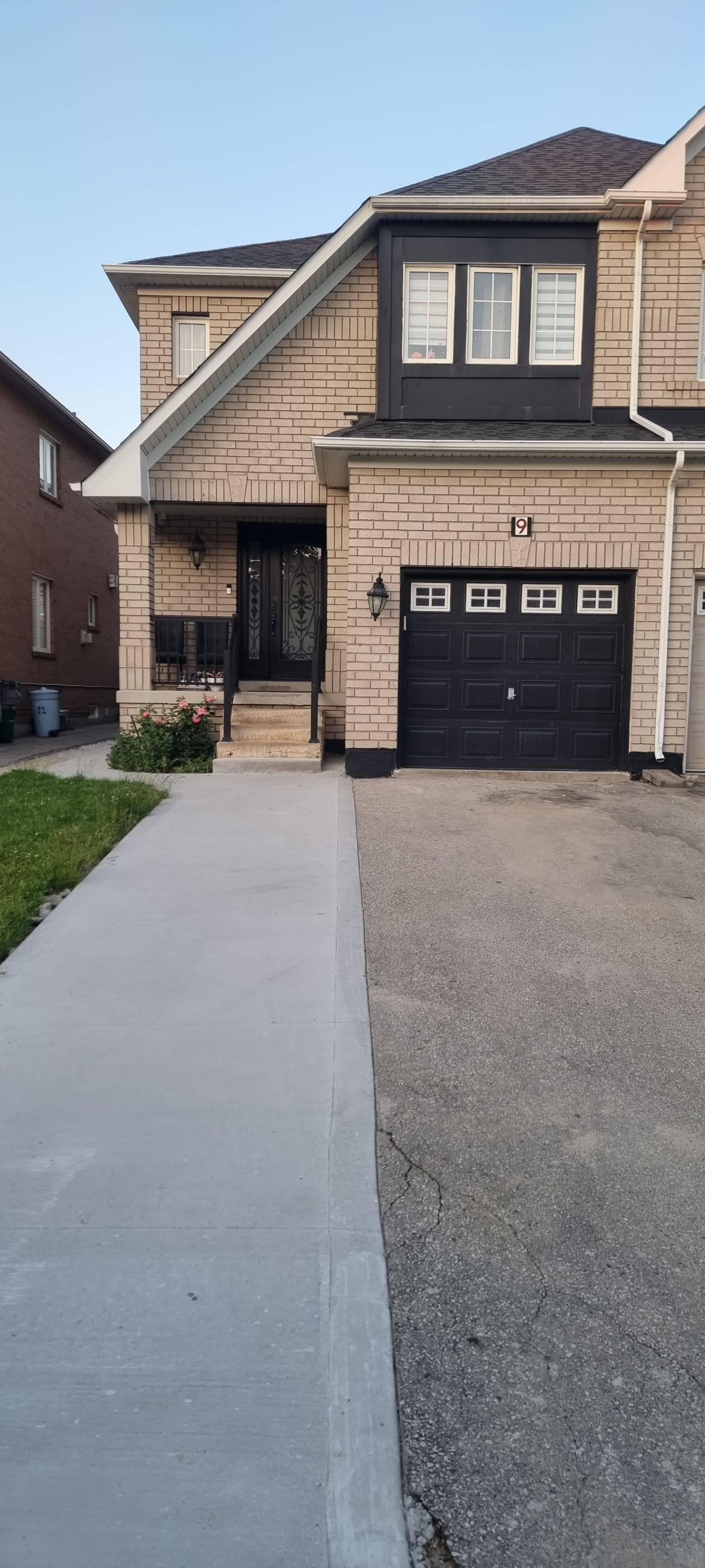 9 National pine DR #basement, Vaughan, ON L6A 3M2