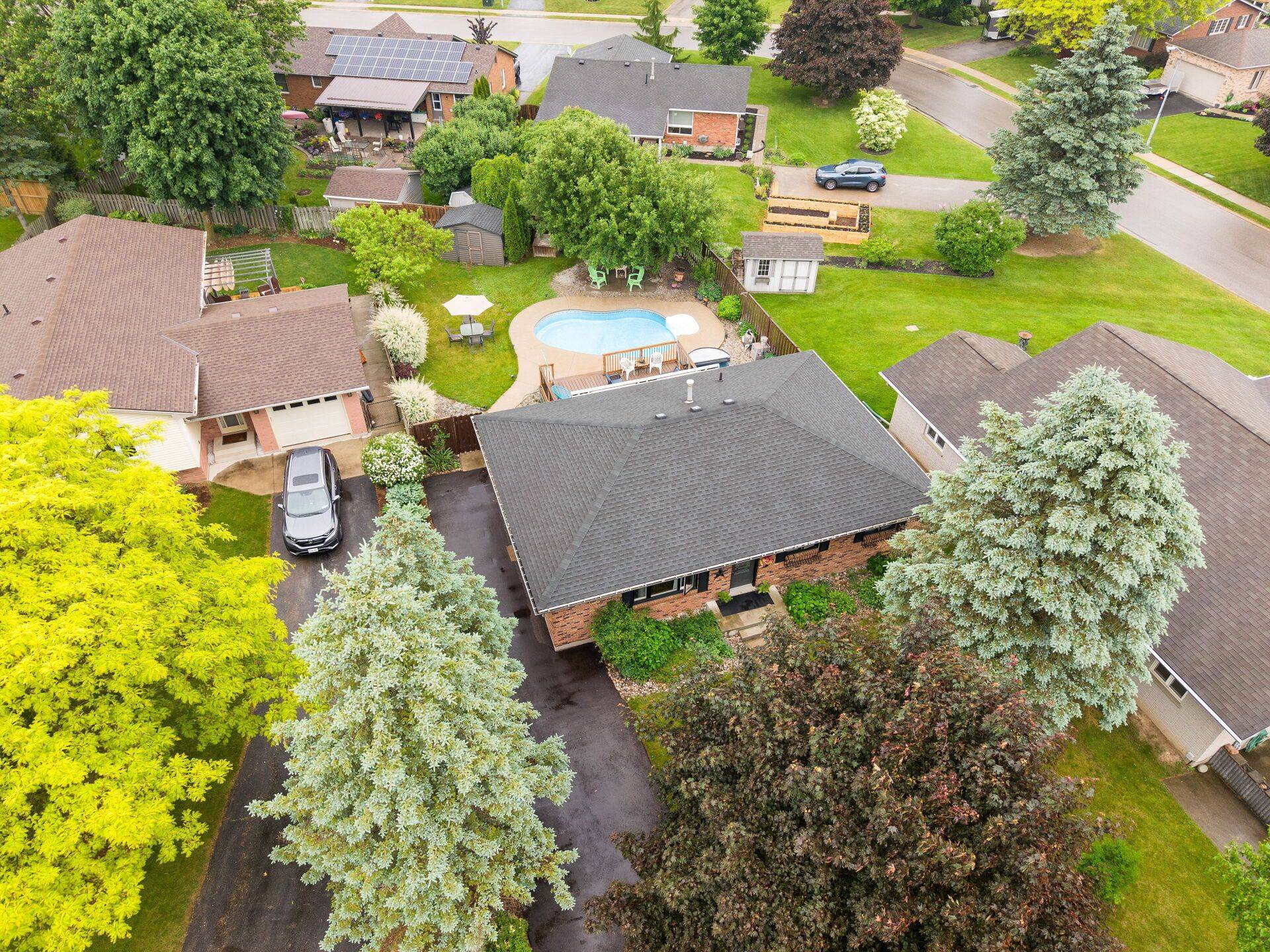 Tillsonburg, ON N4G 5H8,3 Kamps CRES