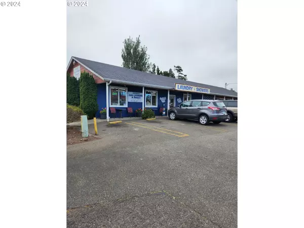 Florence, OR 97439,1856 37TH ST