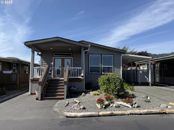 15889 SUNSET STRIP #44, Brookings, OR 97415