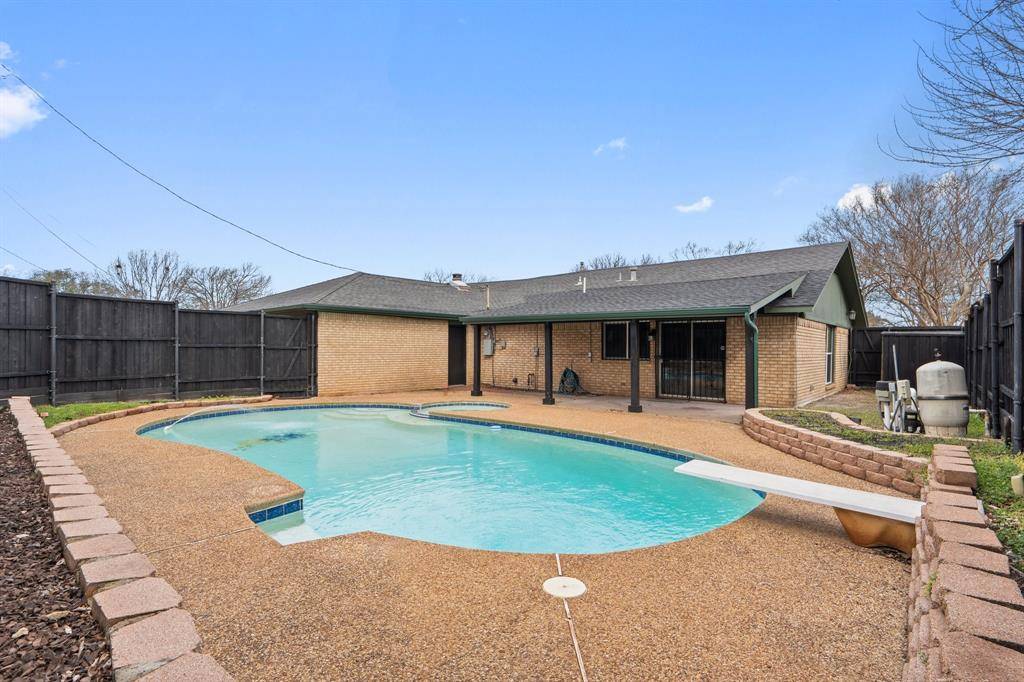 Desoto, TX 75115,508 Danny Drive
