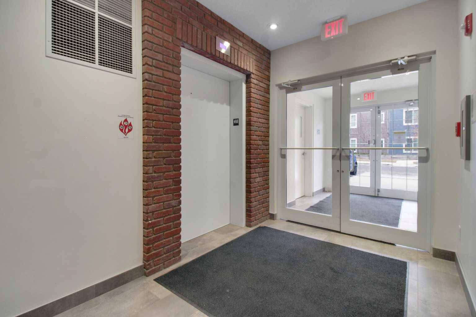Calgary, AB T2X 3Z4,215 Legacy BLVD Southeast #1417
