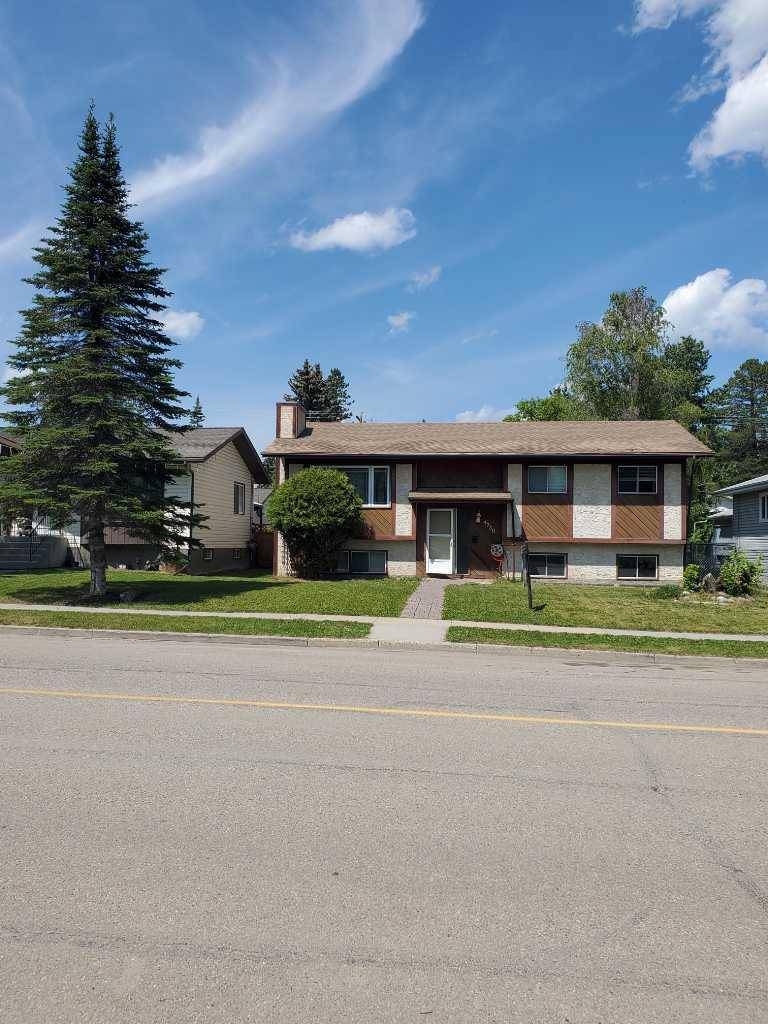 4730 9 AVE, Edson, AB T7E 1E3