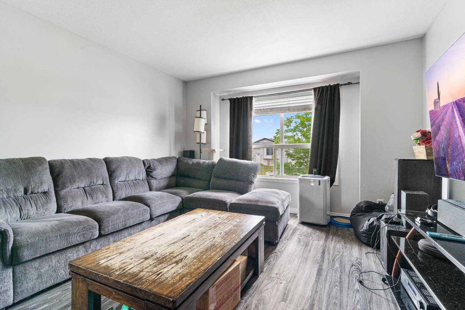 Grande Prairie, AB T8W 2P2,7326 106 ST