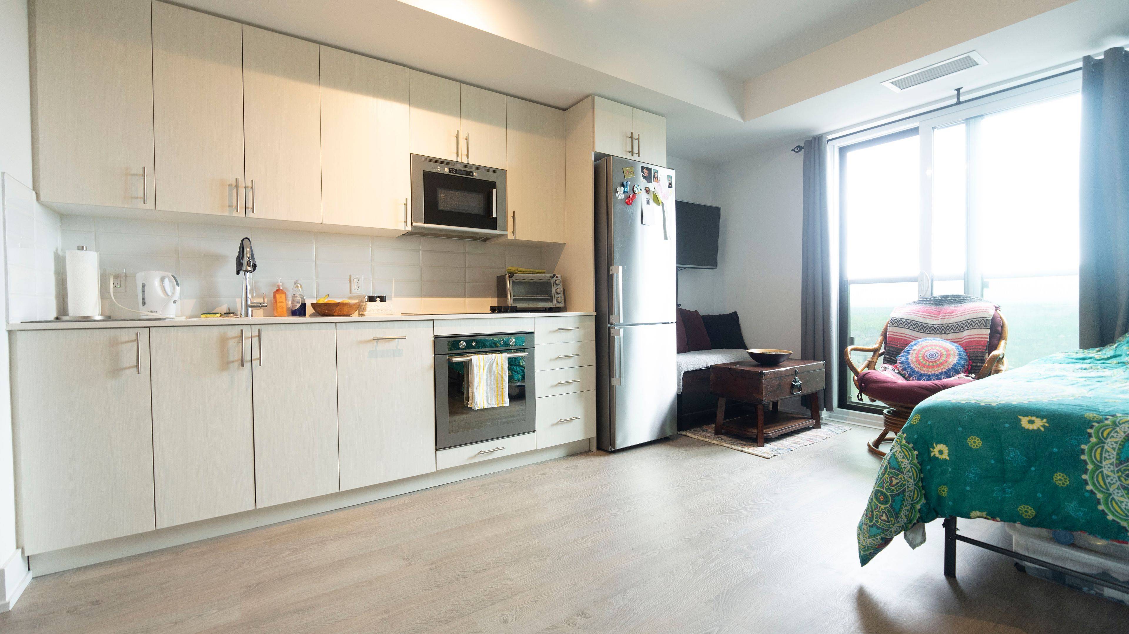 Oshawa, ON L1L 0R5,2550 Simcoe ST N #1419