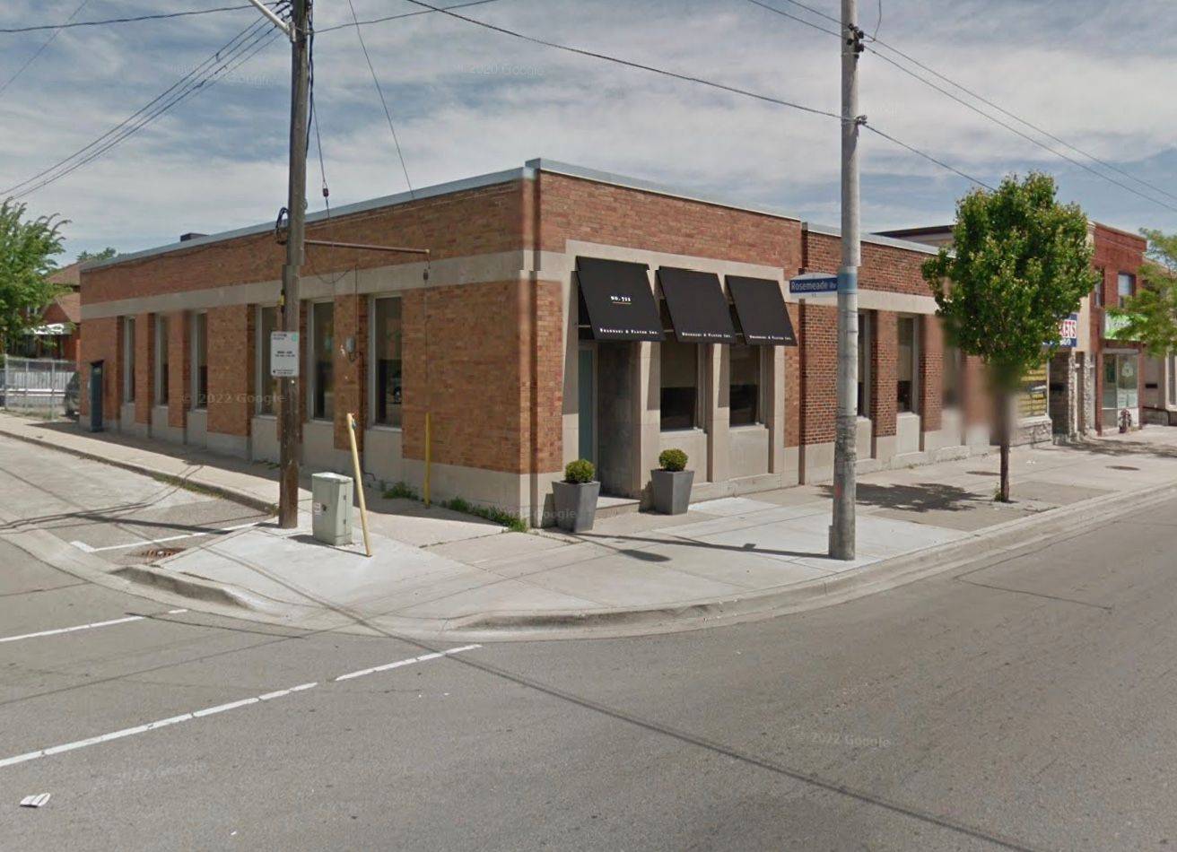 722 The Queensway WAY, Toronto W07, ON M8Y 1L3